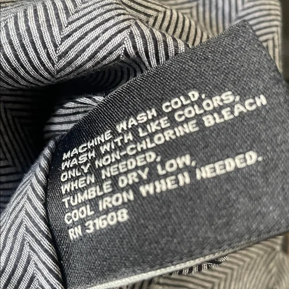 Jos A BanksMen’s lightweight jacket